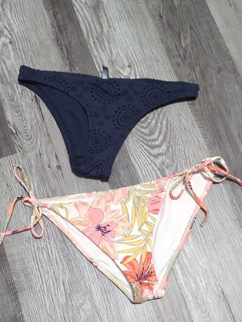 Women’s Swim Bikini Bottoms - Navy & Floral